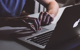 股票:配资平台头条-名创优品：2024年集团总营收170亿元，同比增长22.8%